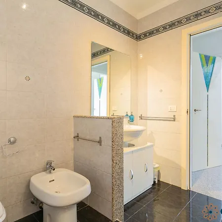 Fronte Mare By Apulia Apartament