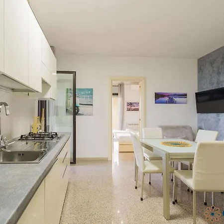 Fronte Mare By Apulia * Bari